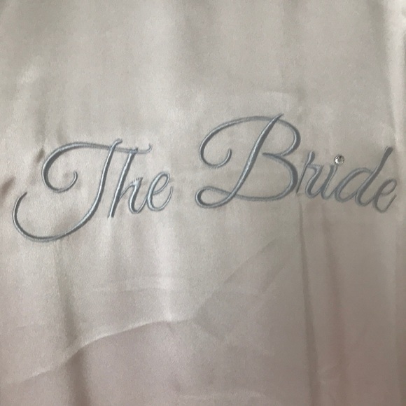 The bride white and blue silky robe L Nordstrom - Picture 4 of 4